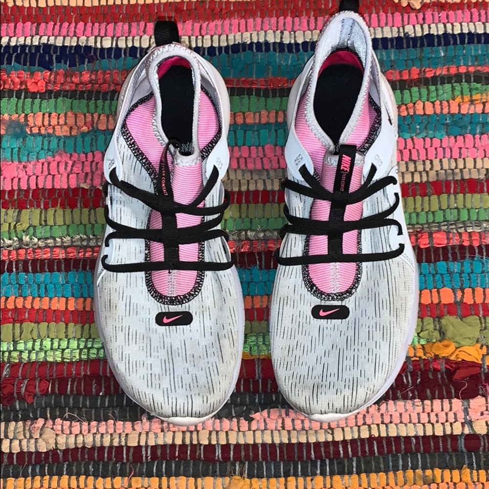 Women’s Nike shoes